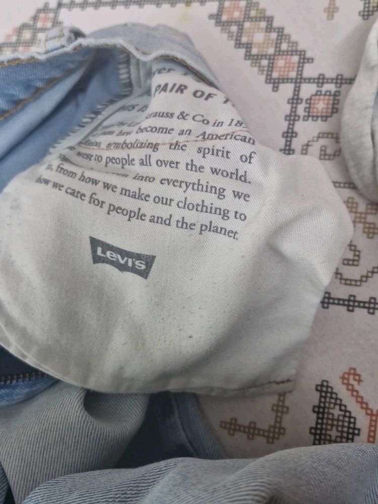 jeans