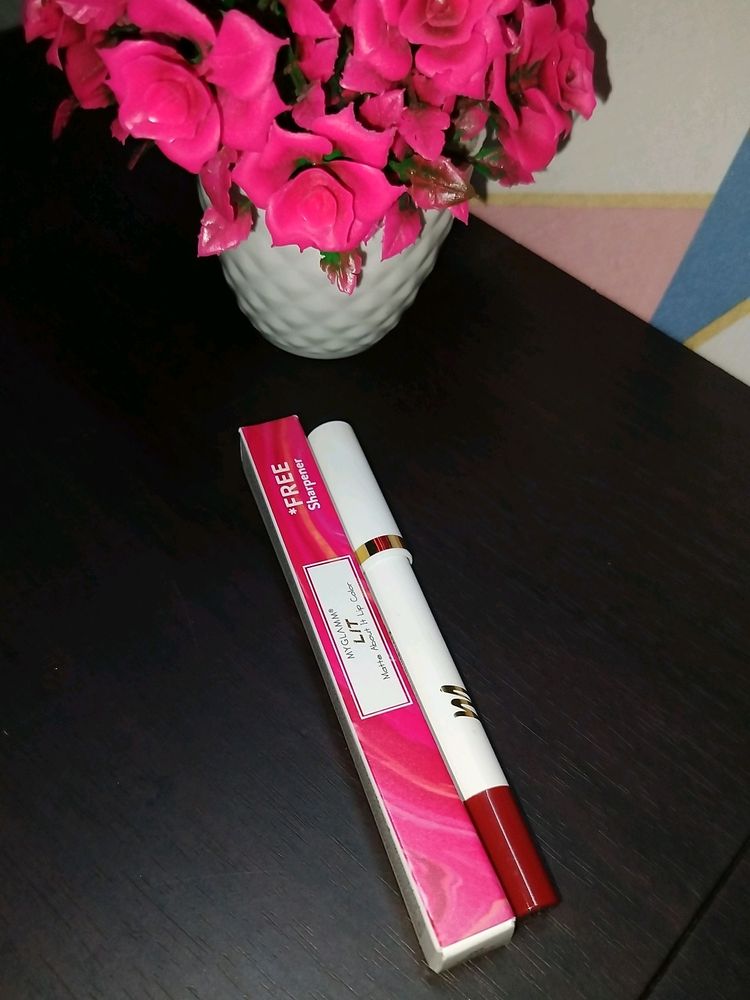 Myglamm Lit Matte Lip Color :- Cherry Tap