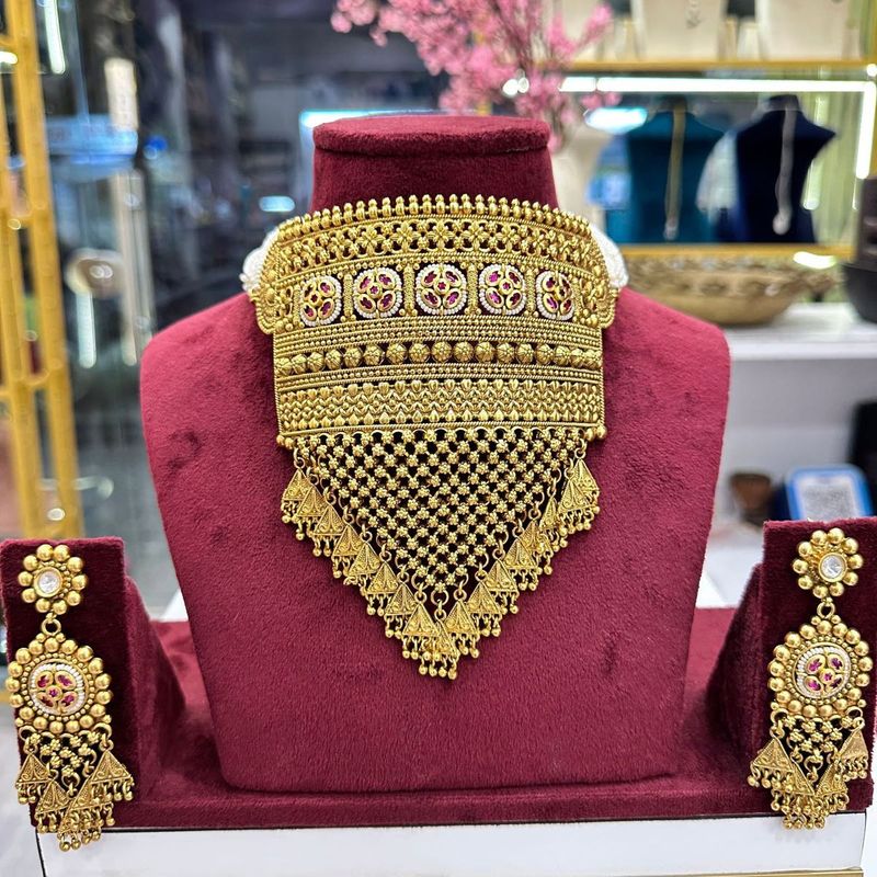 Premium High Gold Polish Necklace