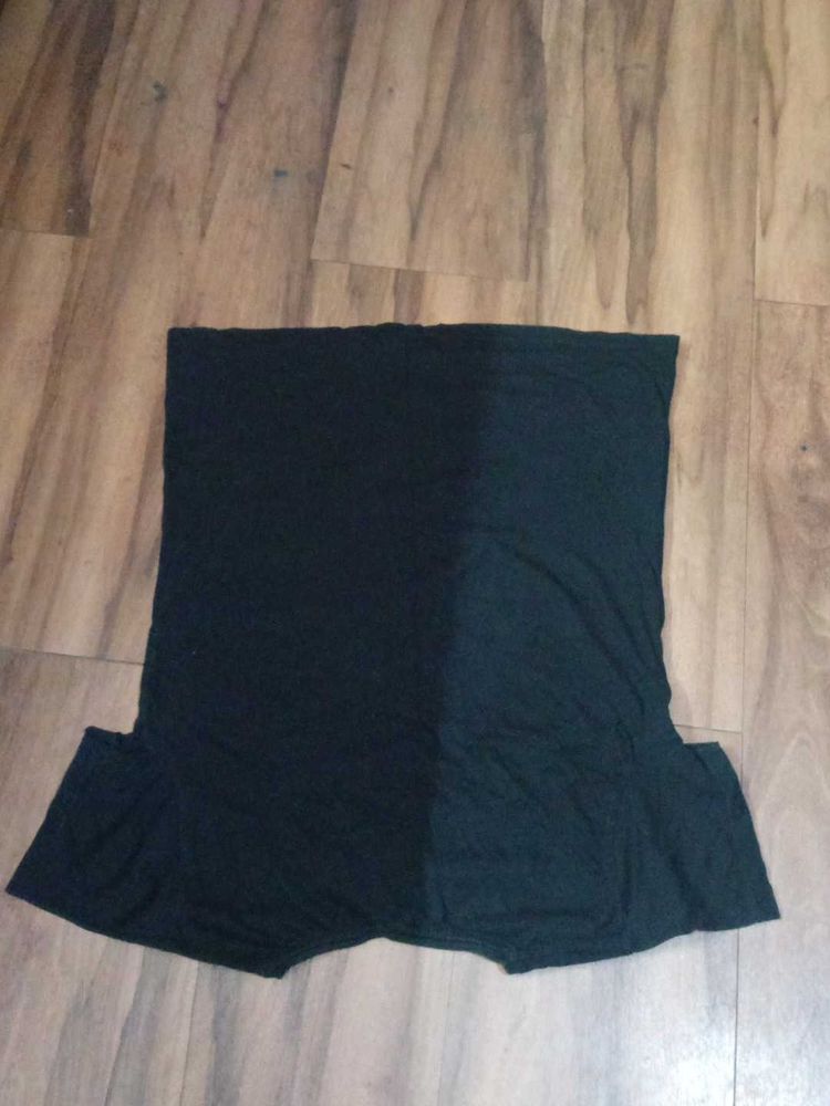Black Sleeveless Top