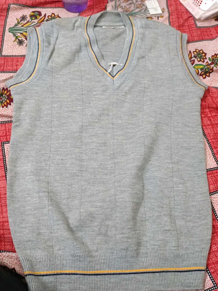 Sleeveless Cotton Jacket