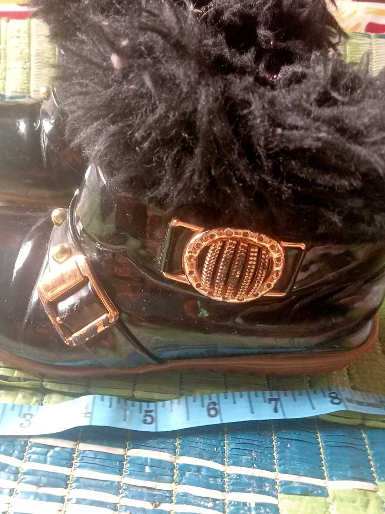 Black Furry Accent Boots show for girls