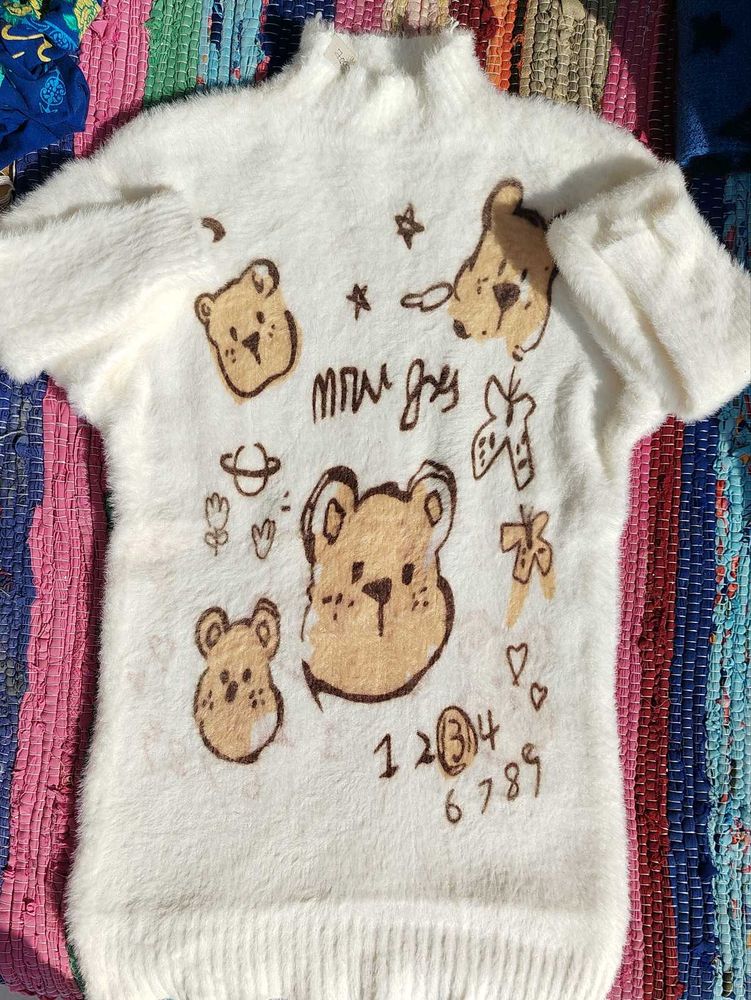 Korean White Graphic Sweater