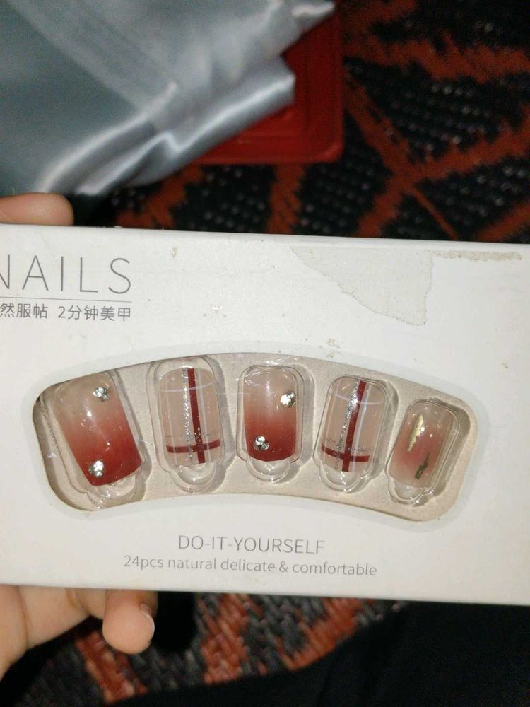 DIY Press-On Nail Set
