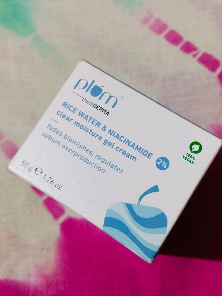 Plum Niacinamide Gel Moisturizer