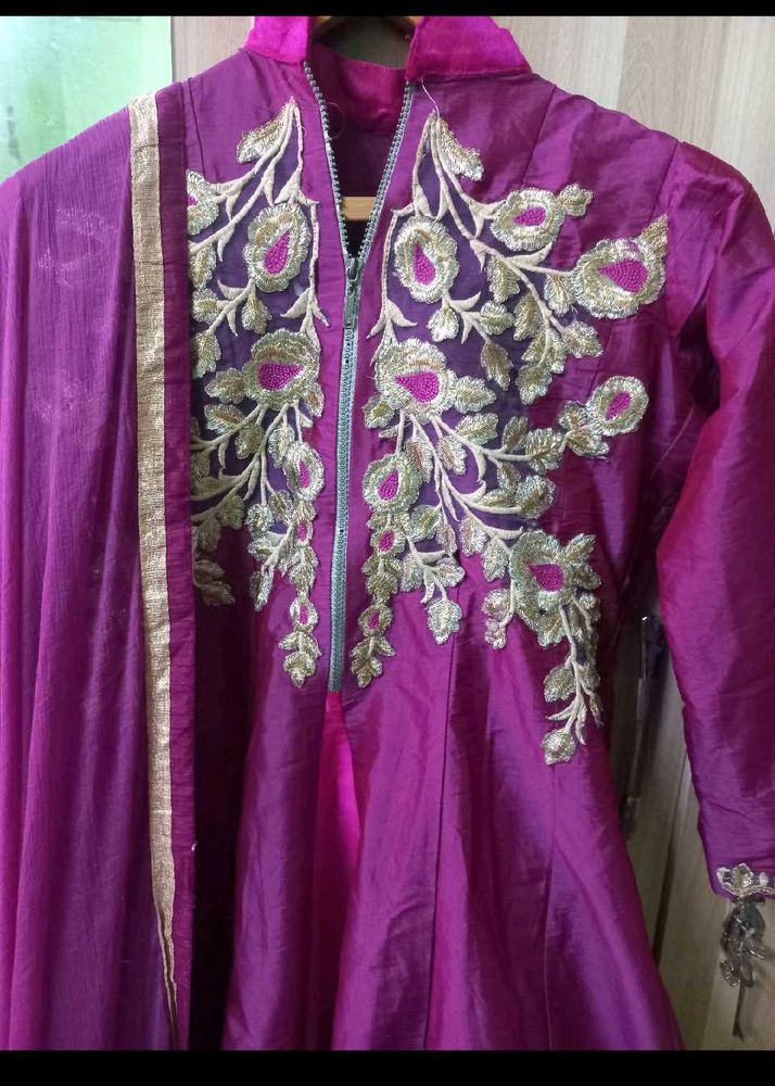 Elegant Embroidered Kurta Set