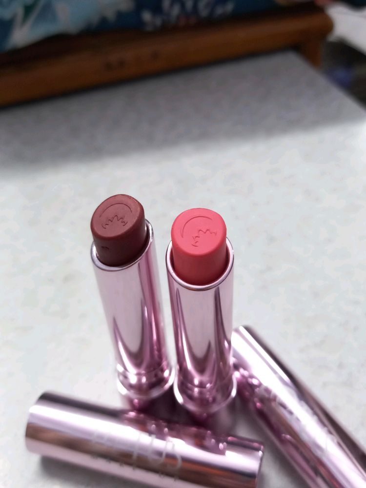 Lotus Lipsticks With Free Gift