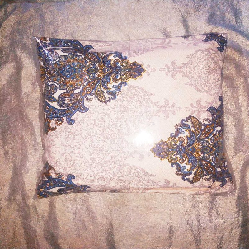 Pellow (Foam and Cotton)