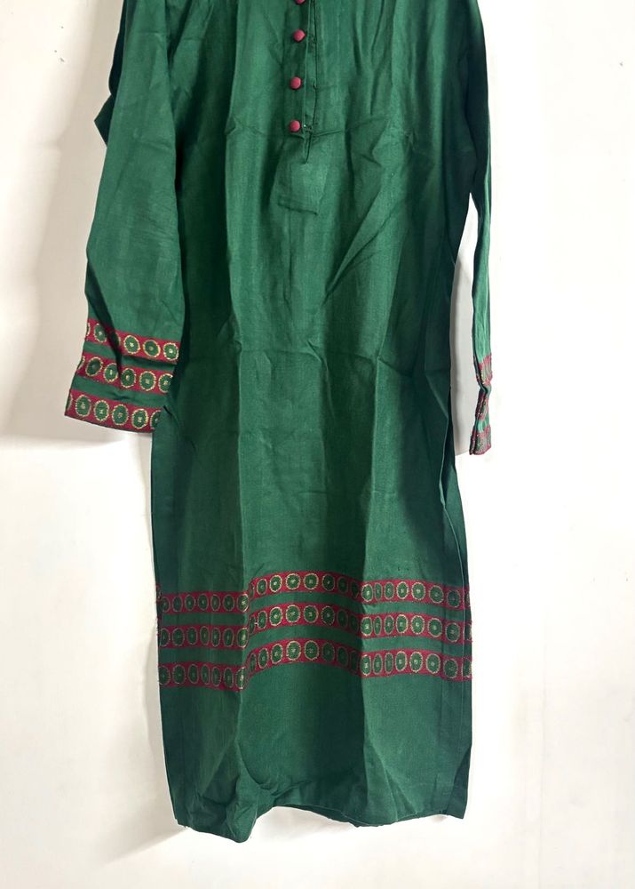 Green Embroidered Kurta