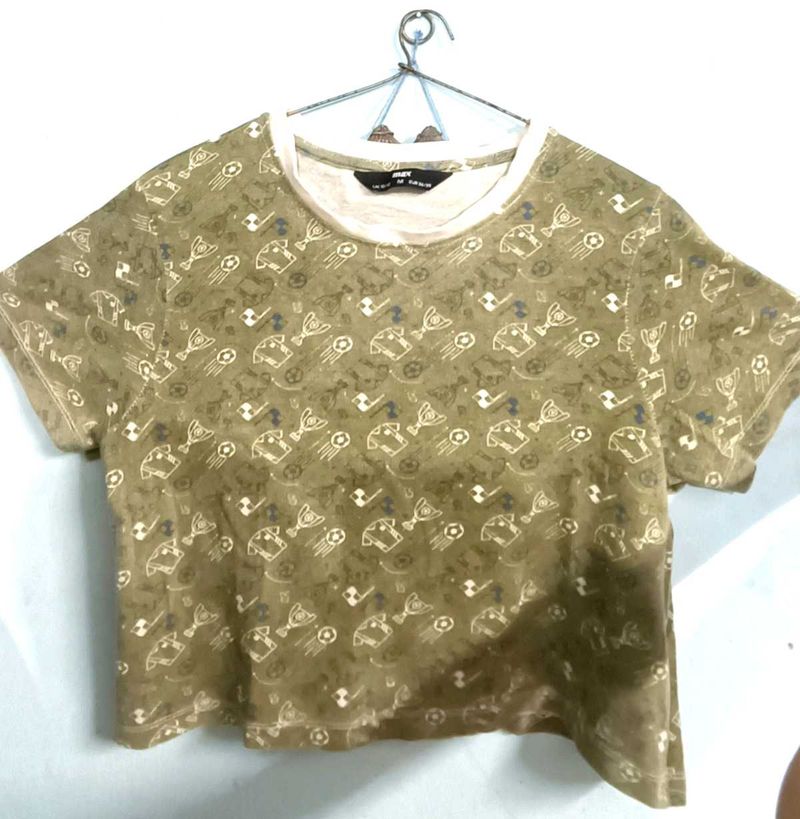 Patterned T-shirt