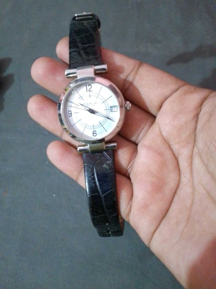 Elegant Women&#39;s Watch