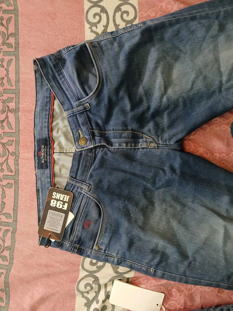 F98 Jeans