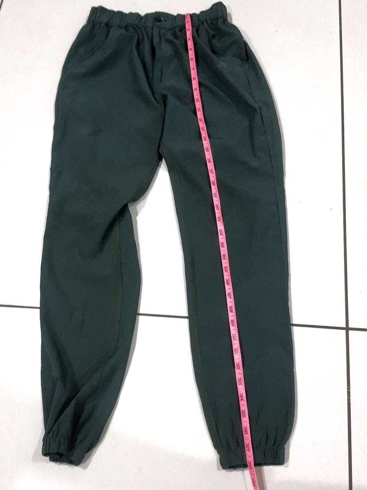 Green joggers pant