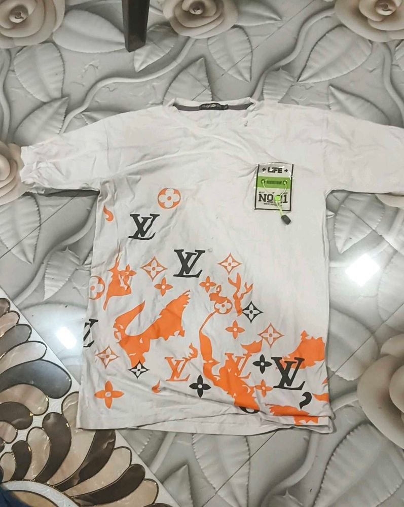 Unique Graphic Tee - White