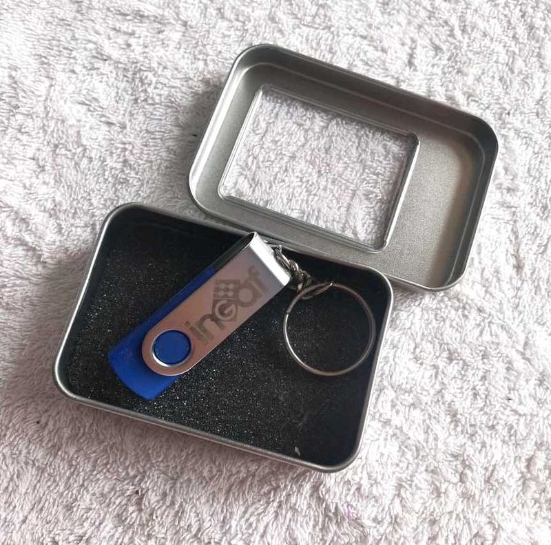 USB Drive with Case