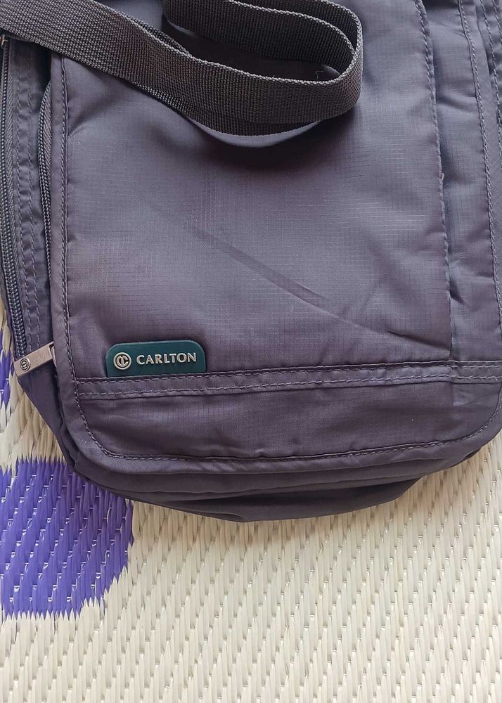 Carlton London Crossbody Bag