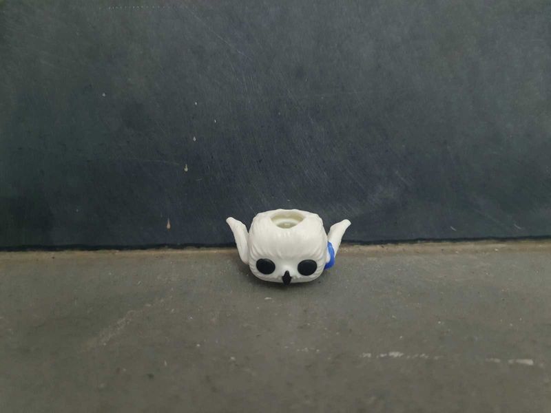 Kinder Joy Toy Hedwig Pencil Protector