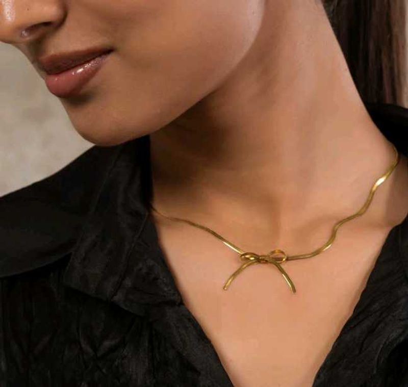 Anti Tarnish Bow Necklace