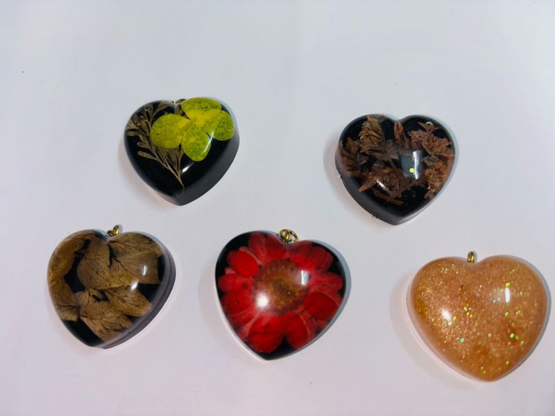 resin heart pendant