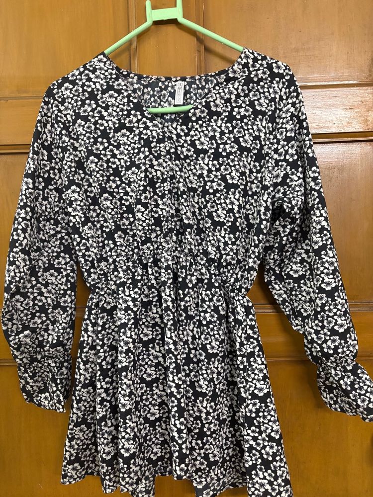 Floral Print Long Sleeve Top