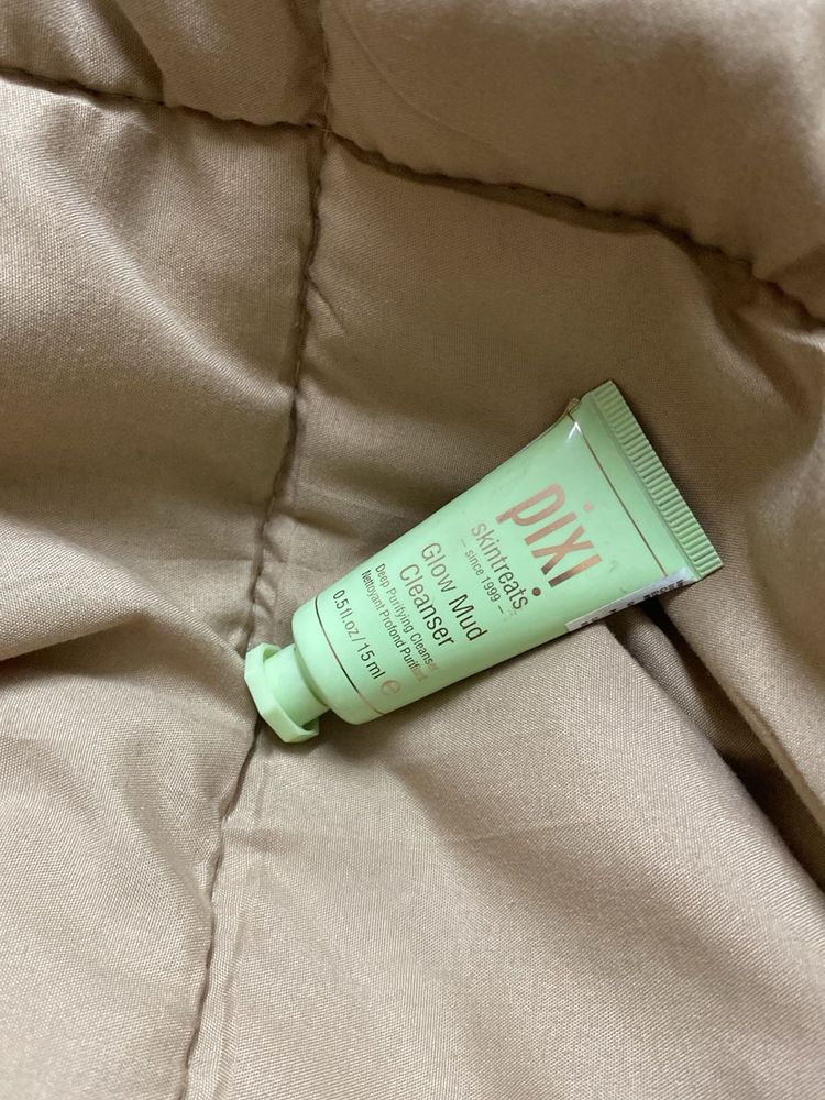 Pixi Glow Mud Cleanser