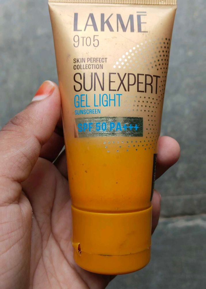 Lakme Sunscreen Gel Like Texture Spf 50 PA+++