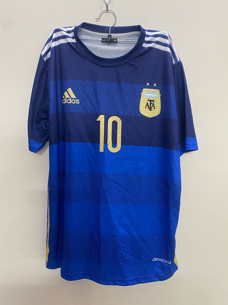 Messi Argentina away jersey