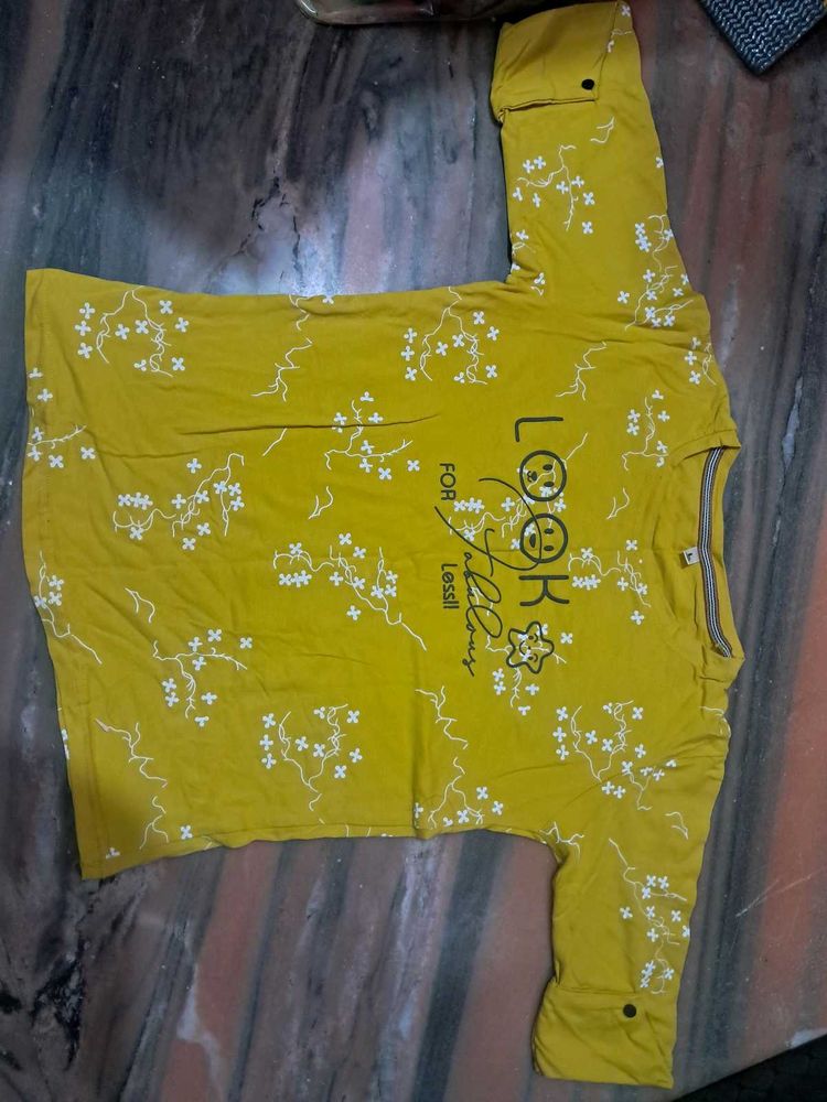 Cute Yellow Printed Top