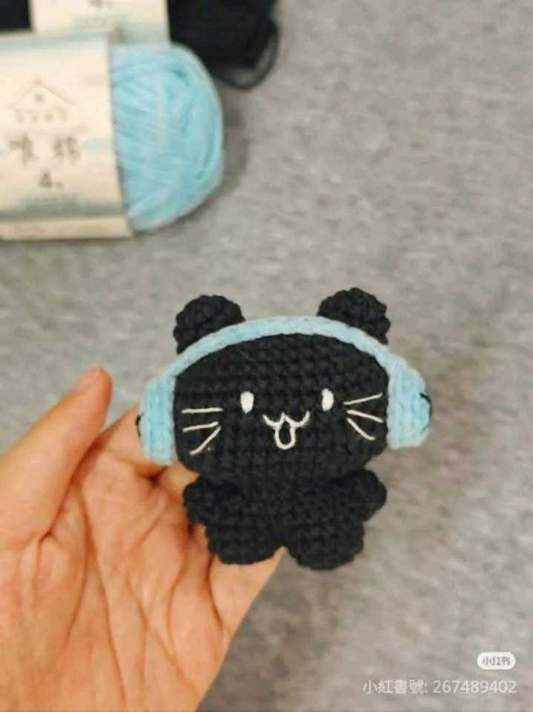 Crochet Black Cat With Headphones