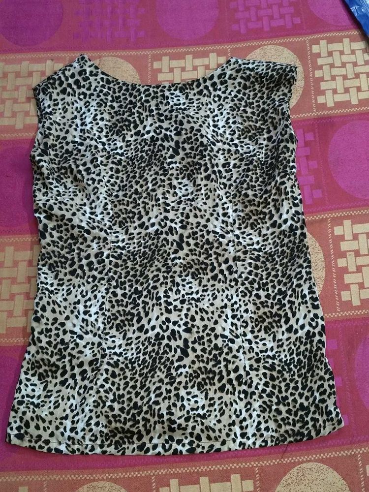H&amp;M Tiger Print  Top