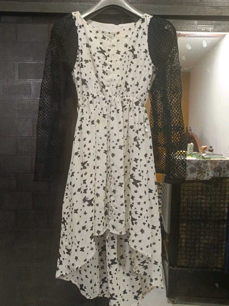 Chic White &amp; Black Dress