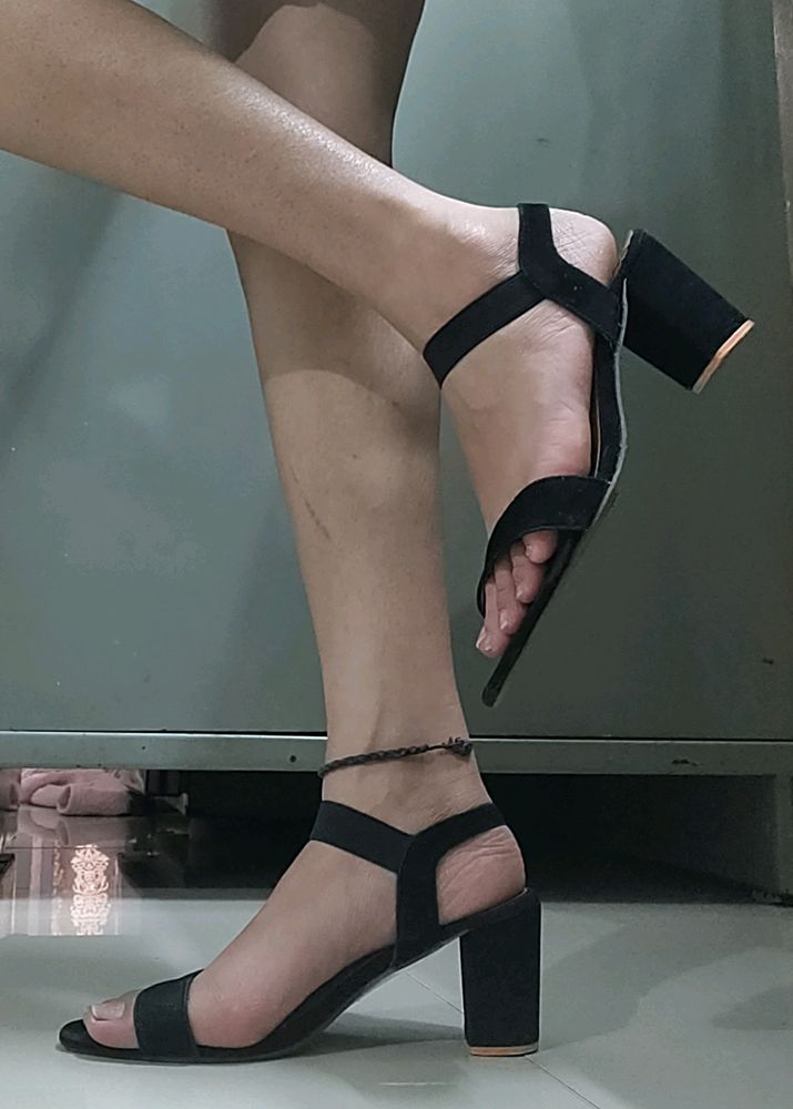Black Heel