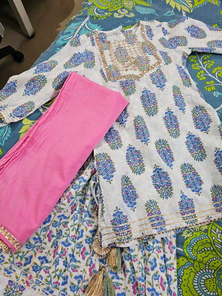 Floral Print Salwar Kameez Suit
