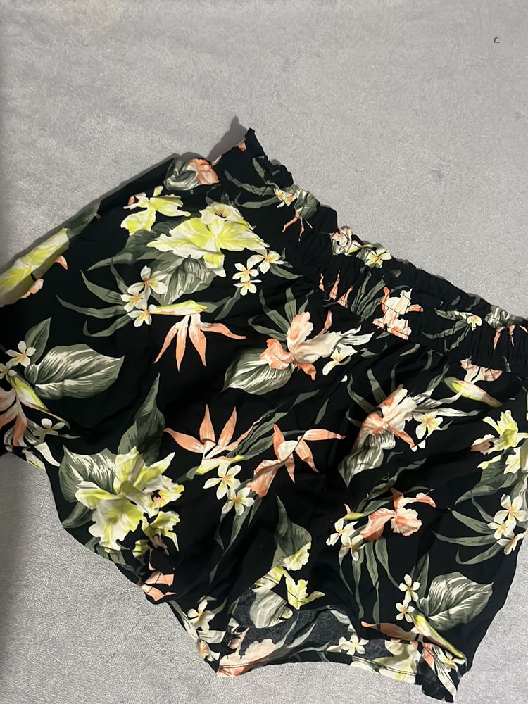 Flora Print Shots H&amp;M Brand