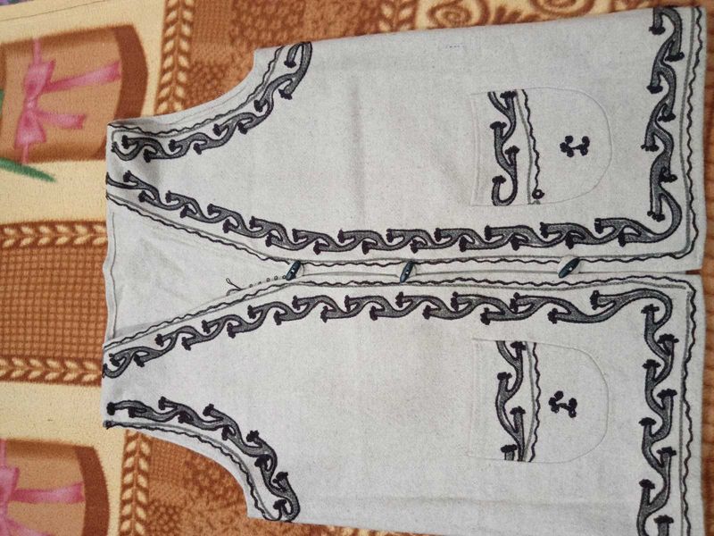 Kashmiri Half Jacket For Men.