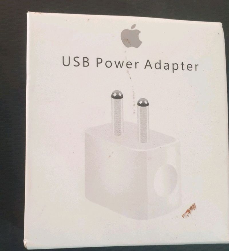Apple Completely New Adaptor For Ipad /iphone. Hurry Up Only Single In Stock Price Not Negotible Only 2500 Coin. I Sold My Ipad So I Have The Adaptor Only Price 2500 Coin Fixed
