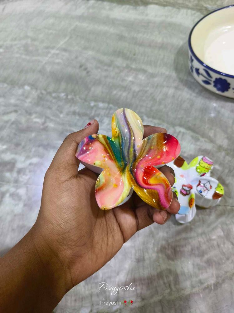 Resin Flower Clutcher