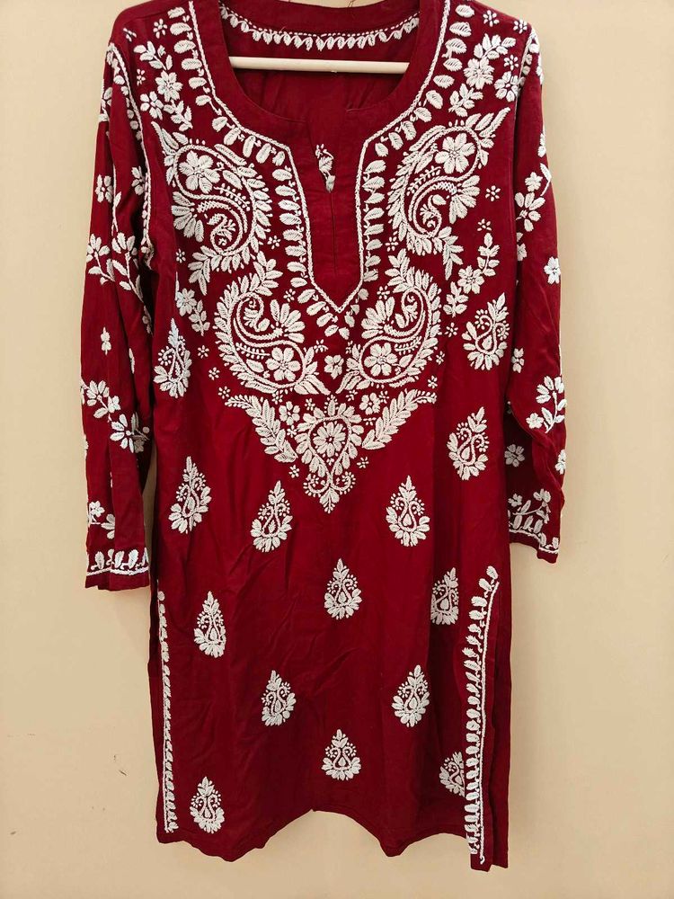 Chikankari Kurta (Mid-length)