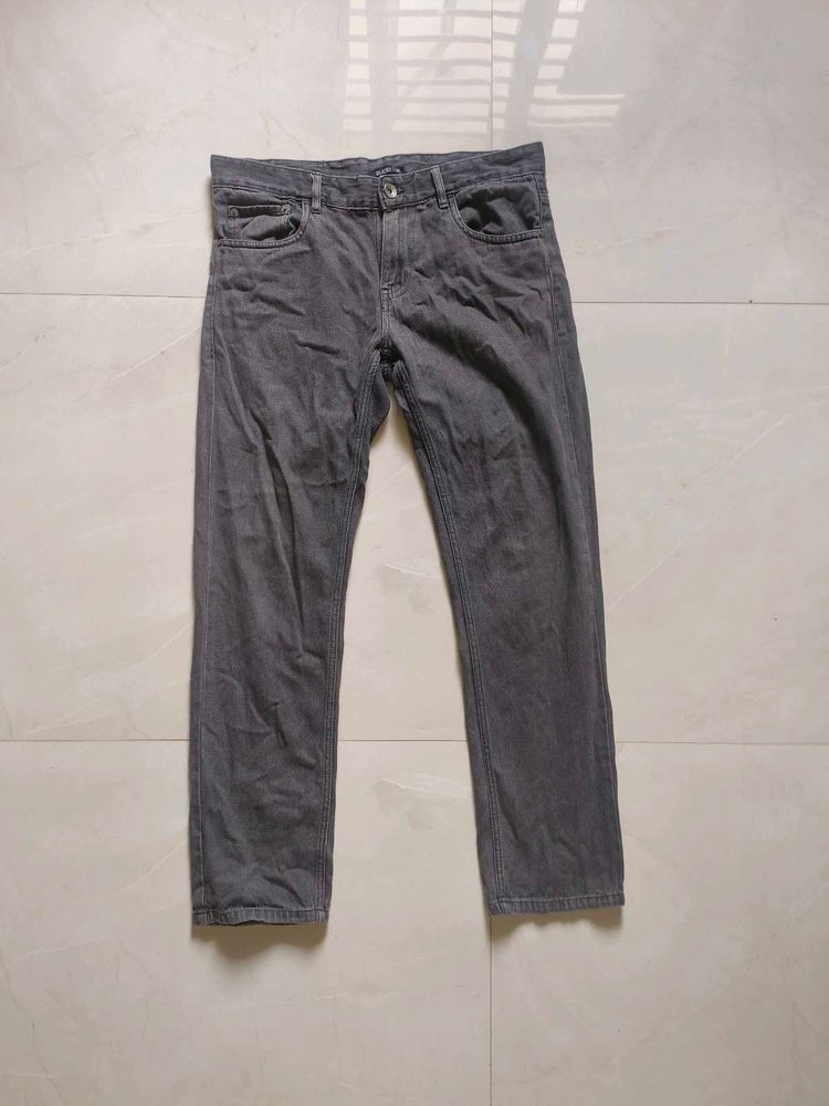 JEANS • ZUDIO