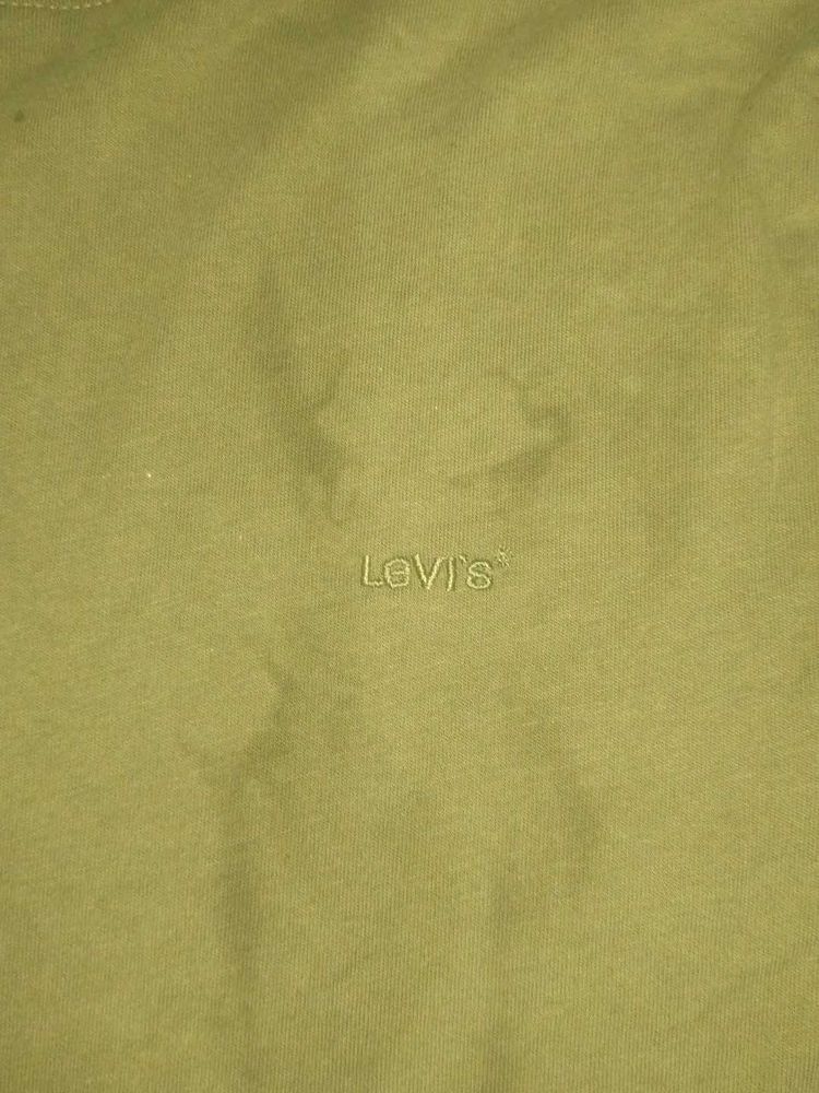 Levi&#39;s Olive Green T-Shirt