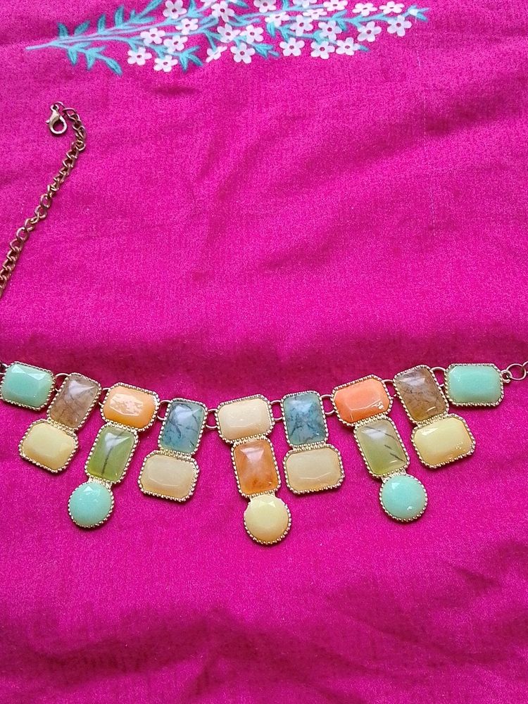 Multicolored Neckpiece Necklace
