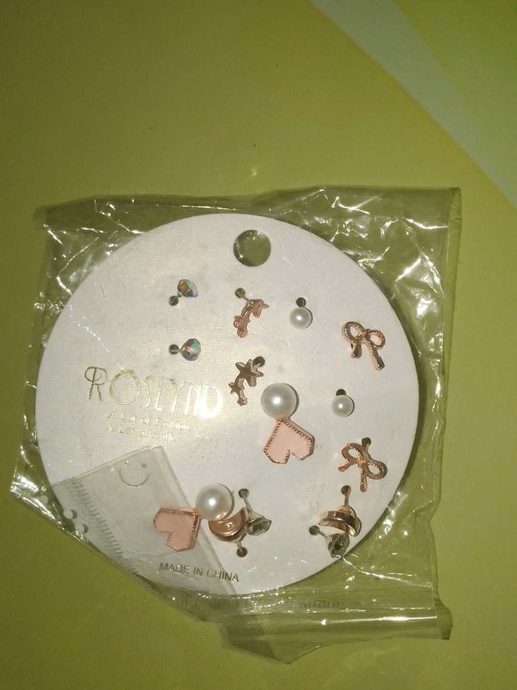 Cute Romito Earring Set