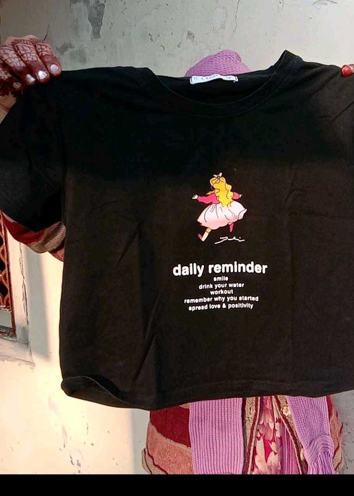 Cute Graphic Print Cropped T-shirt