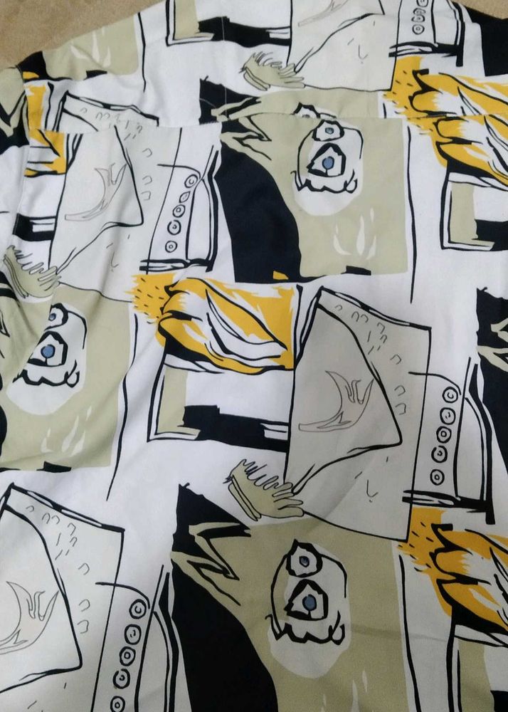 Patterned Men&#39;s Shirt