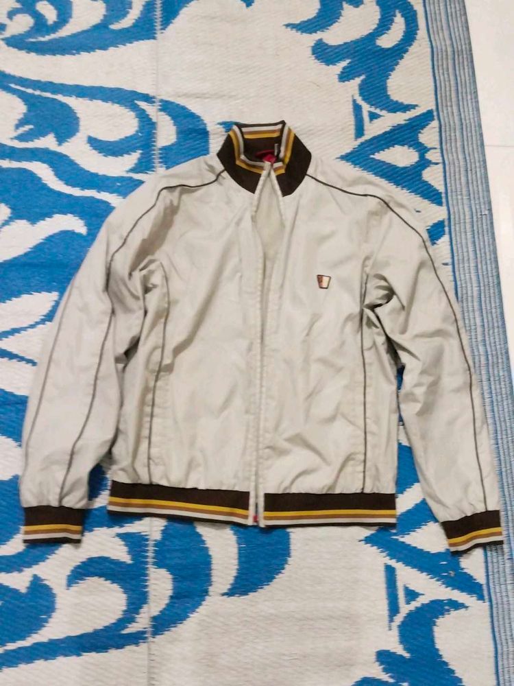 Medium sized Windcheater Jacket
