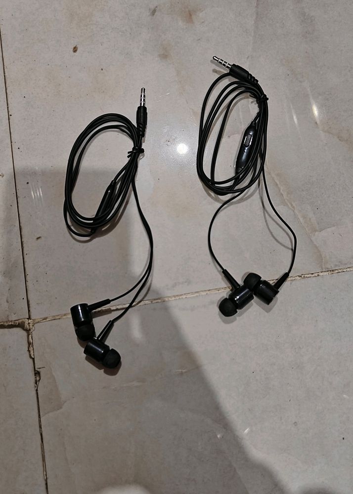 2pcs Earphone Combo Available Strong Design Bass