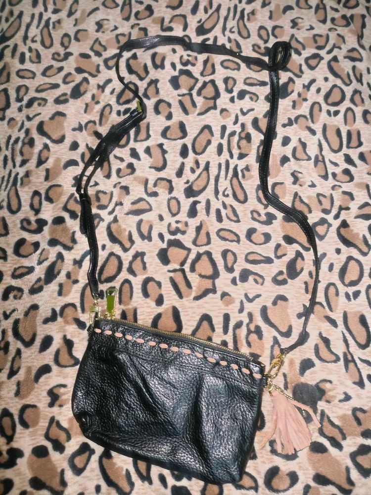 Black Crossbody Bag can put cash &amp; card phone ca