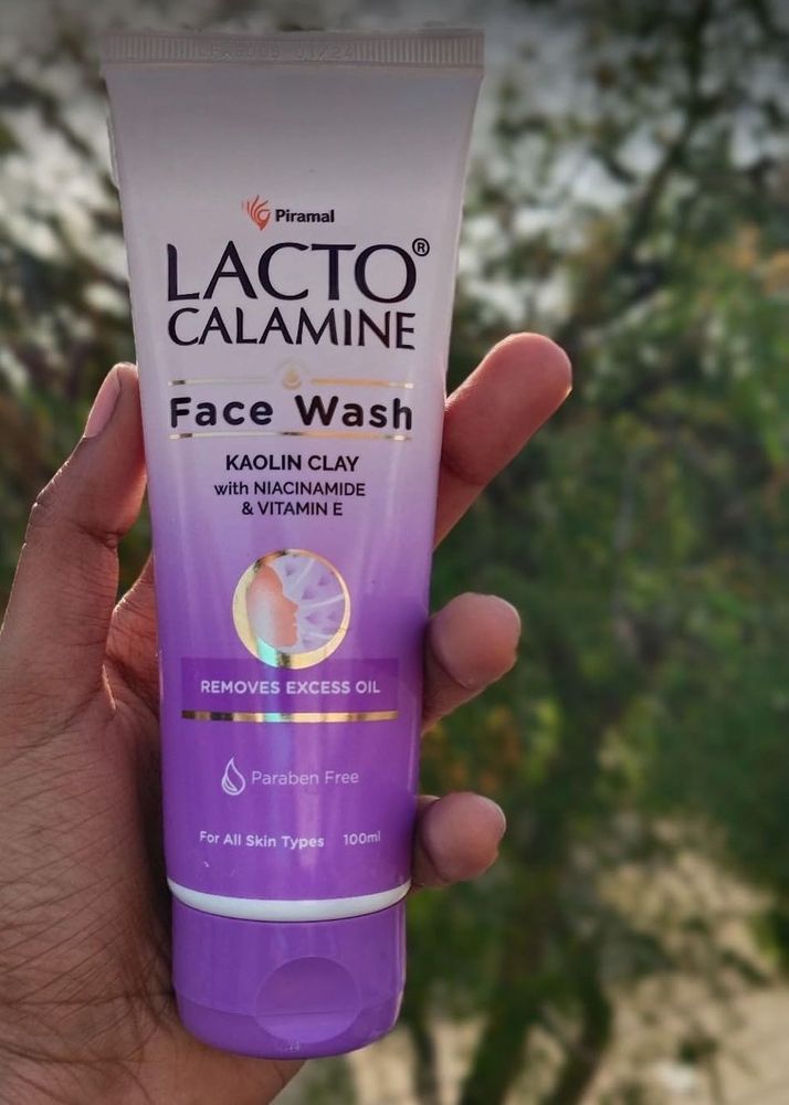 Lacto Calamine Facewash