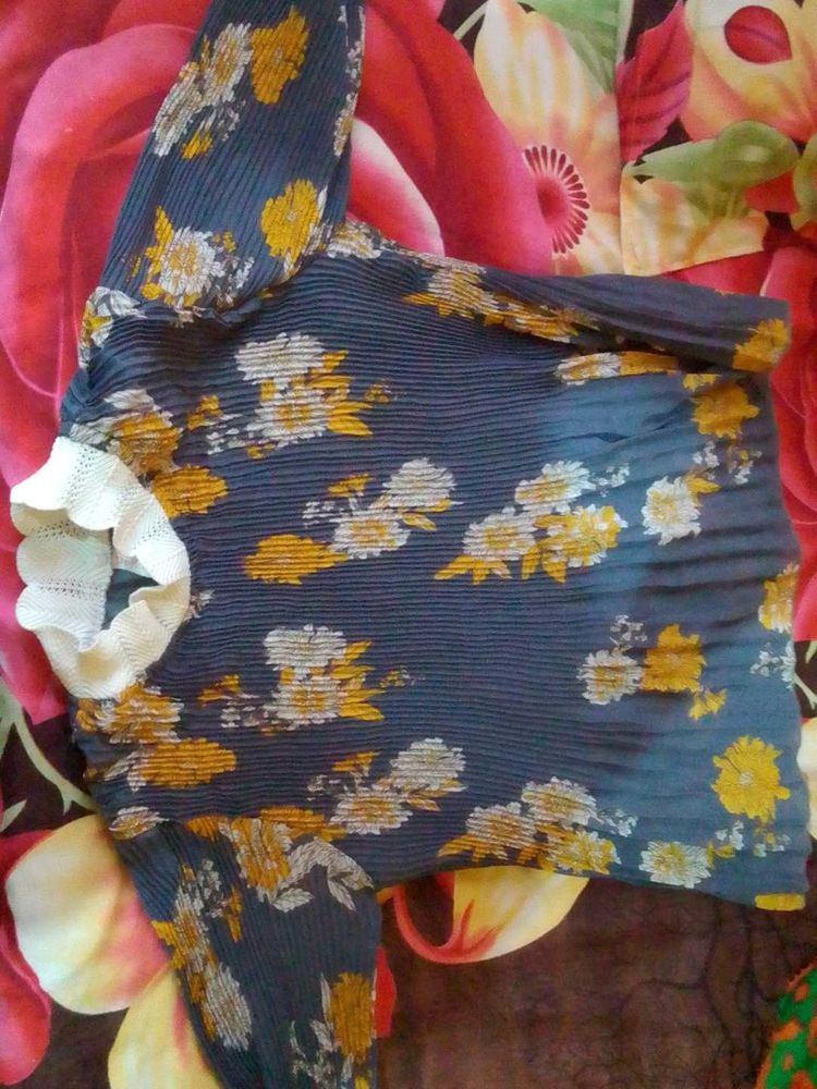 Floral Long Sleeve Top