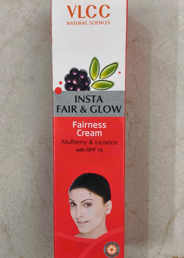 VLCC Insta Fair &amp; Glow Cream